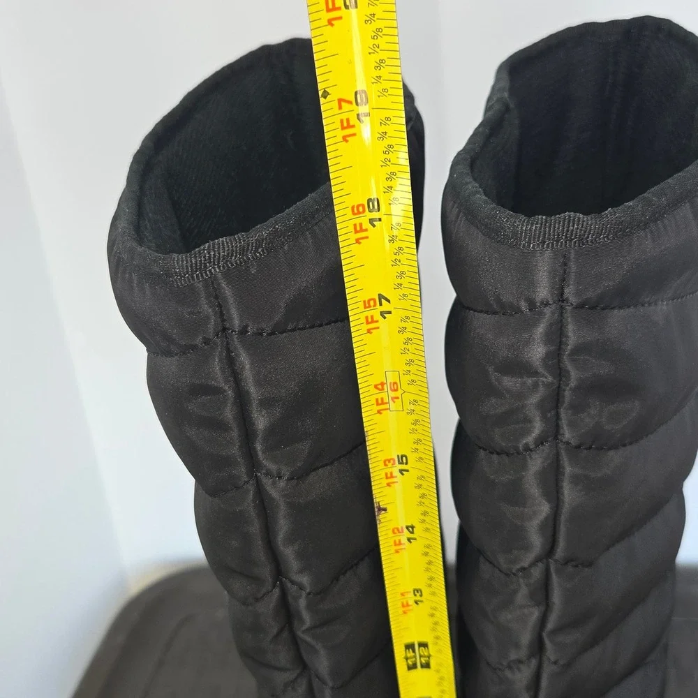 Zara Black Quilted Puffer Tall Lug Sole Boots 2052/711/040 EU 40 US 9